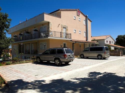 Hotel Pansion Sport Štinjan Esterno foto